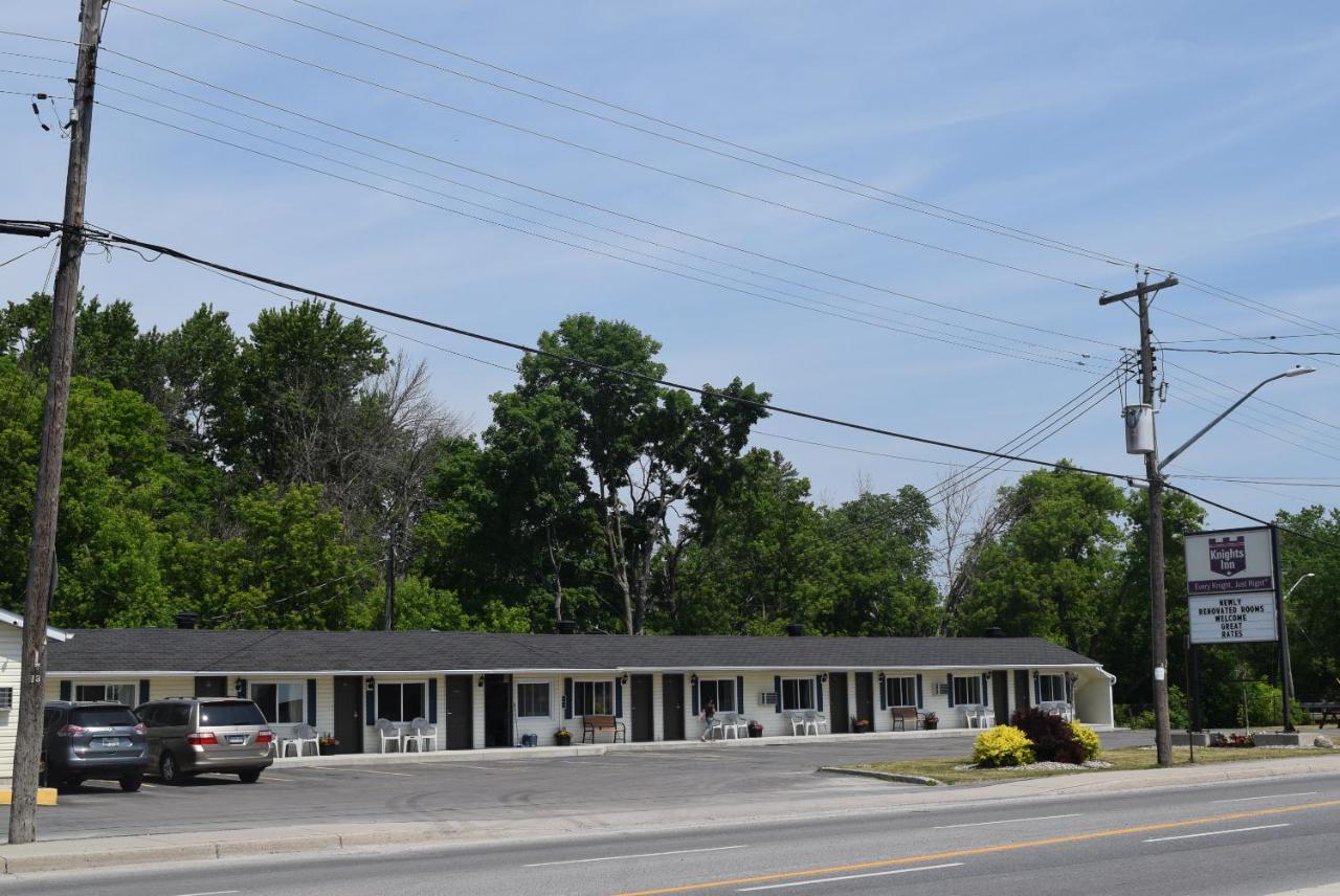 Knights Inn Arnprior Екстер'єр фото