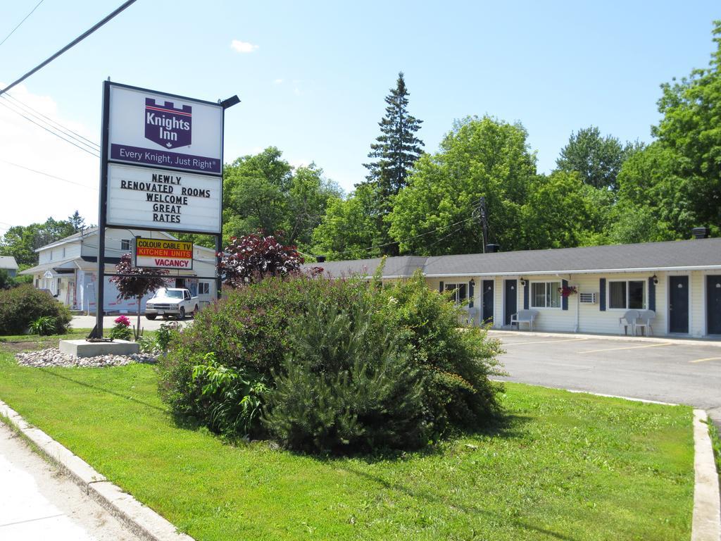 Knights Inn Arnprior Екстер'єр фото